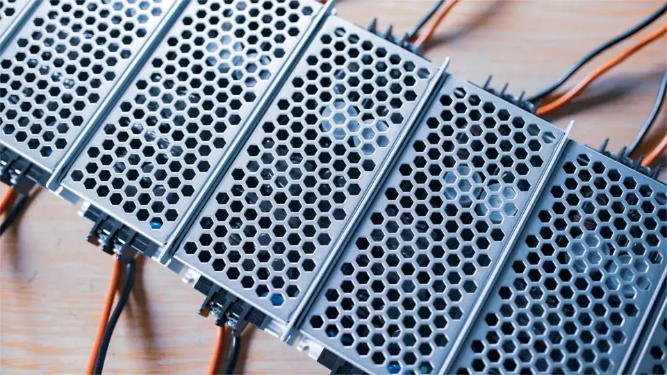 Metal Mesh Switching Power Supply